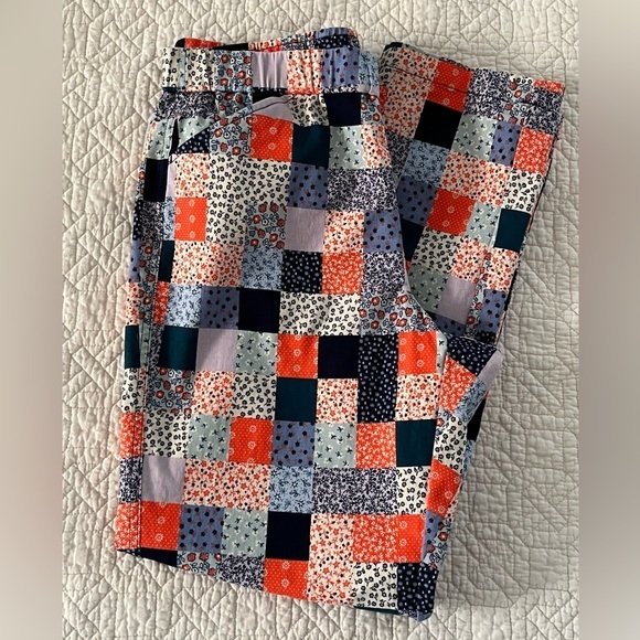 Land's End Women's Mid Rise Pull On Chino Ankle Pants Patchwork‎ Print Size 6 - Picture 6 of 13
